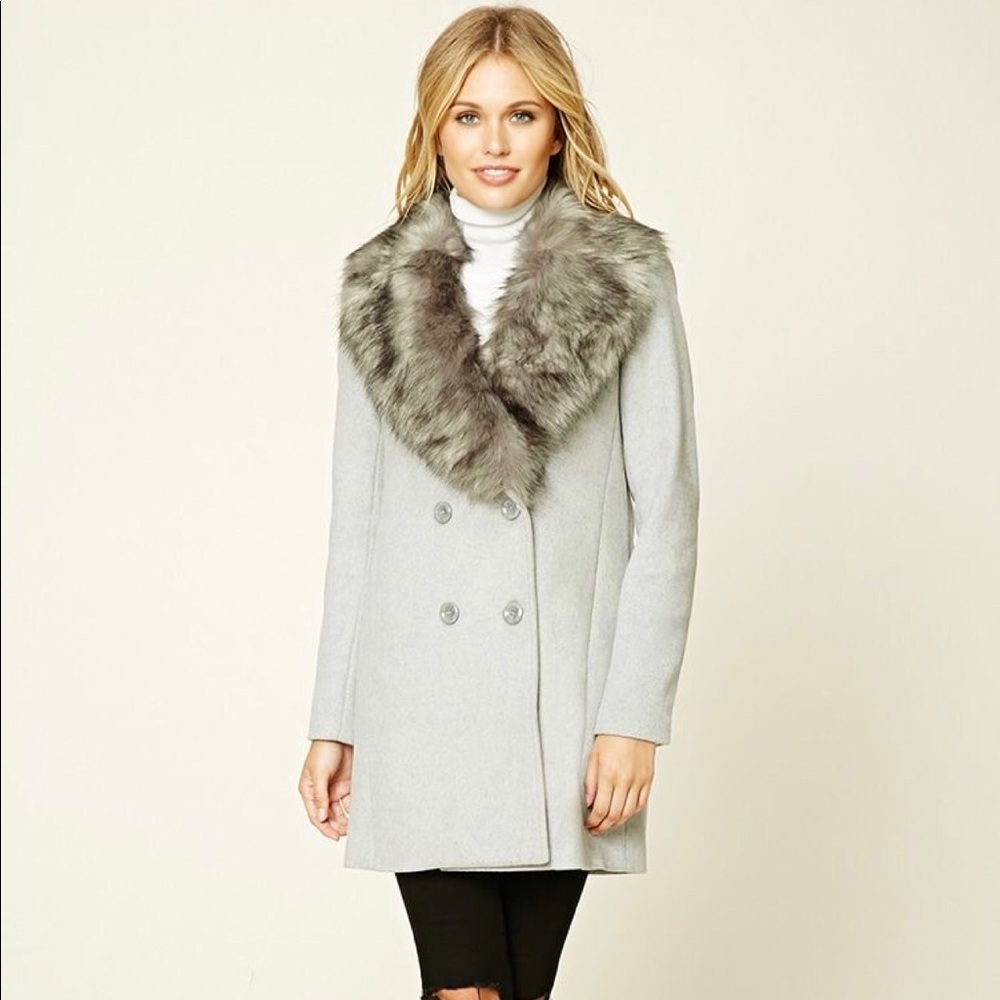 Faux Fur Collar Grey Coat - Picture 2 of 4